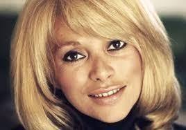 mireille darc ancienne prostituee
